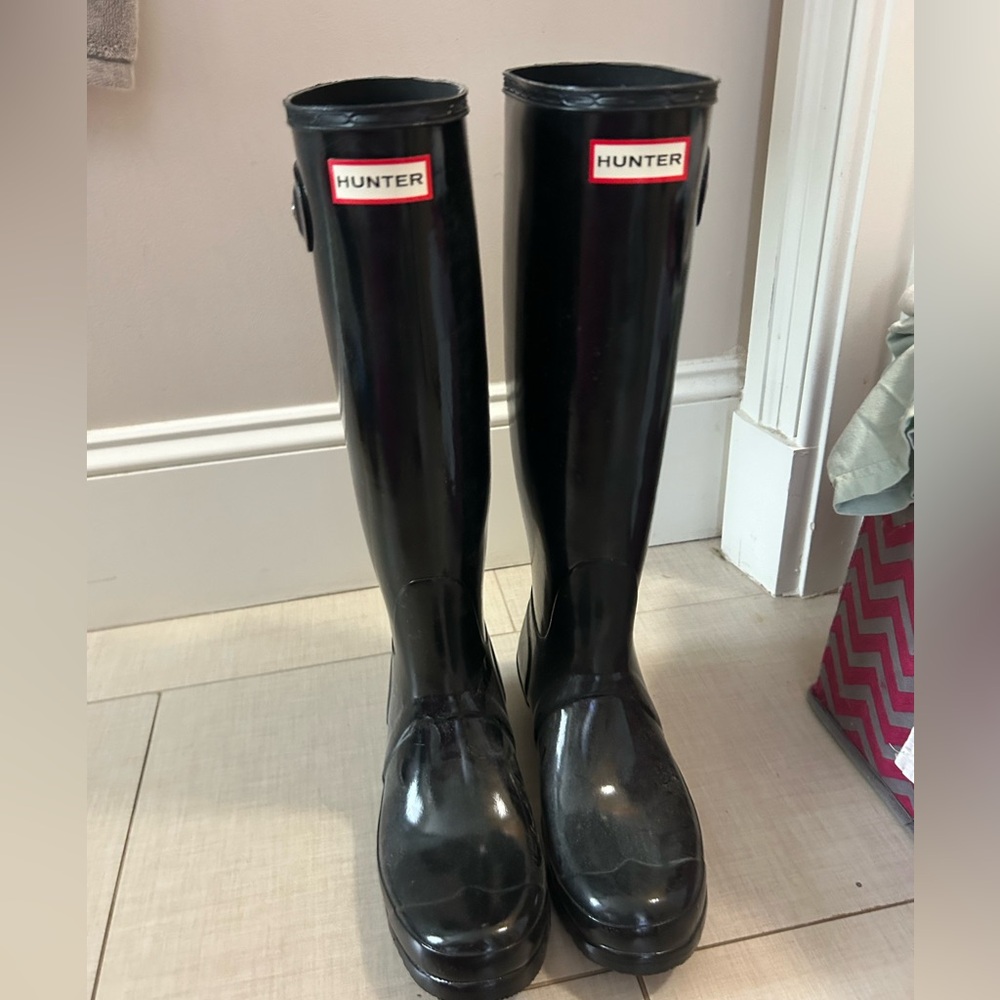 Black Hunter Boots Size 8 Women’s